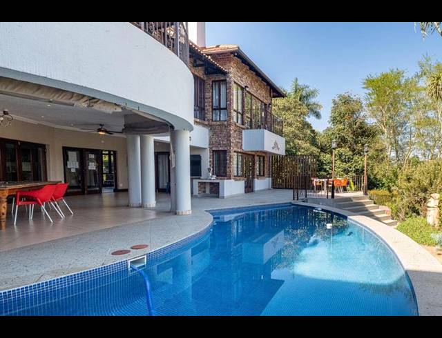 6 BEDROOM HOUSE FOR SALE IN WHITE RIVER COUNTRY ESTATE